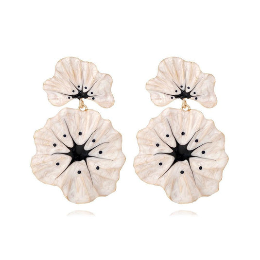 Alloy Drip White Flower Earrings